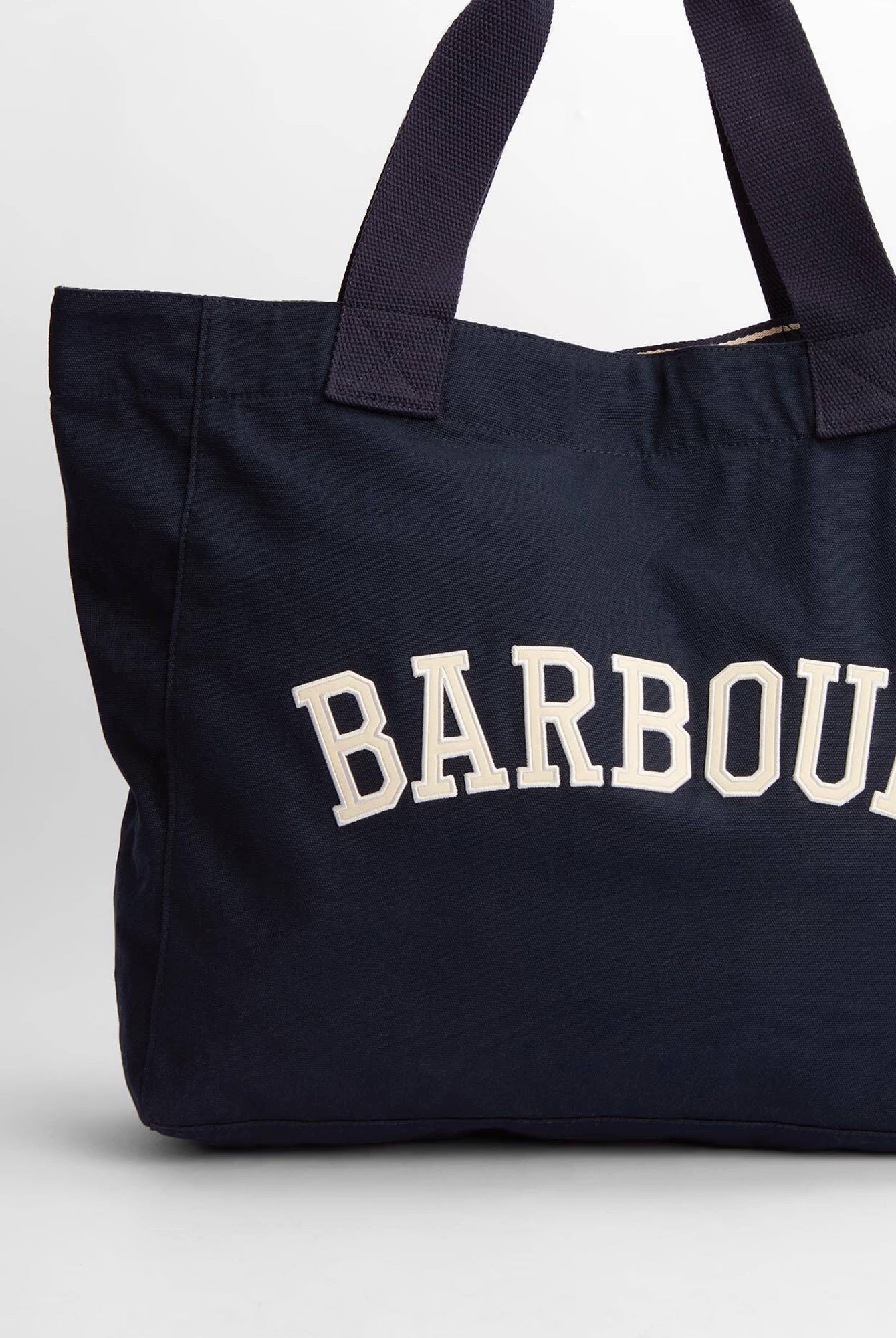 Barbour Logo Holiday Tote #Colour_Navy/Stone