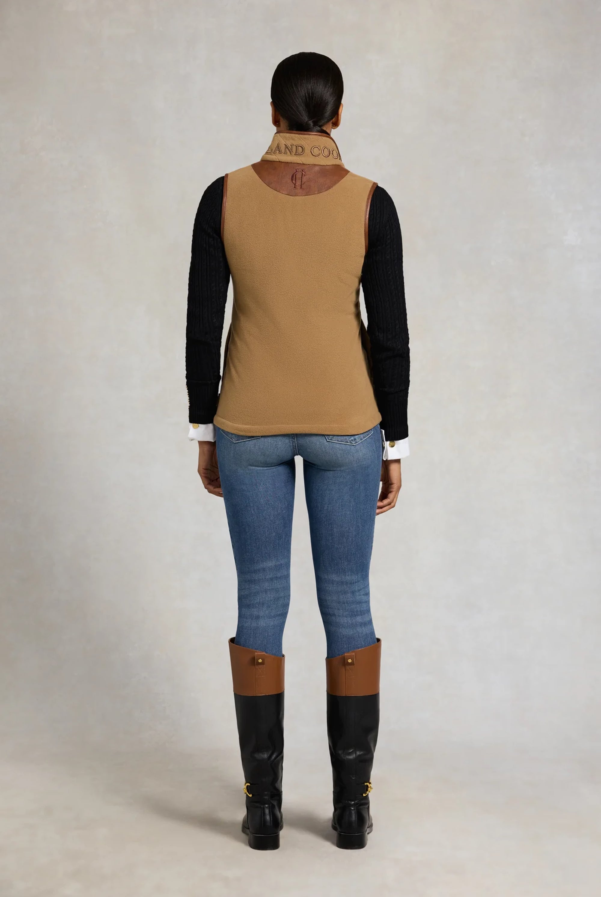 Holland Cooper Country Fleece Gilet #Colour_Coffee