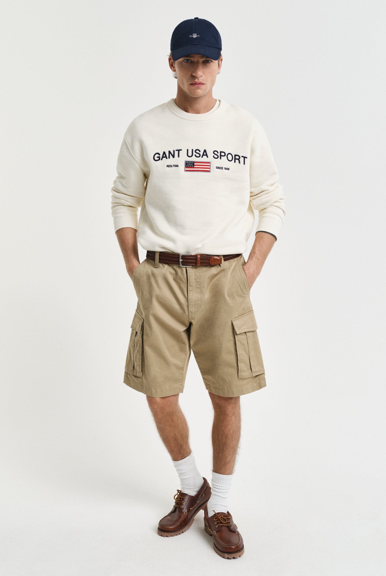 GANT Relaxed Twill Cargo Shorts #Colour_Khaki