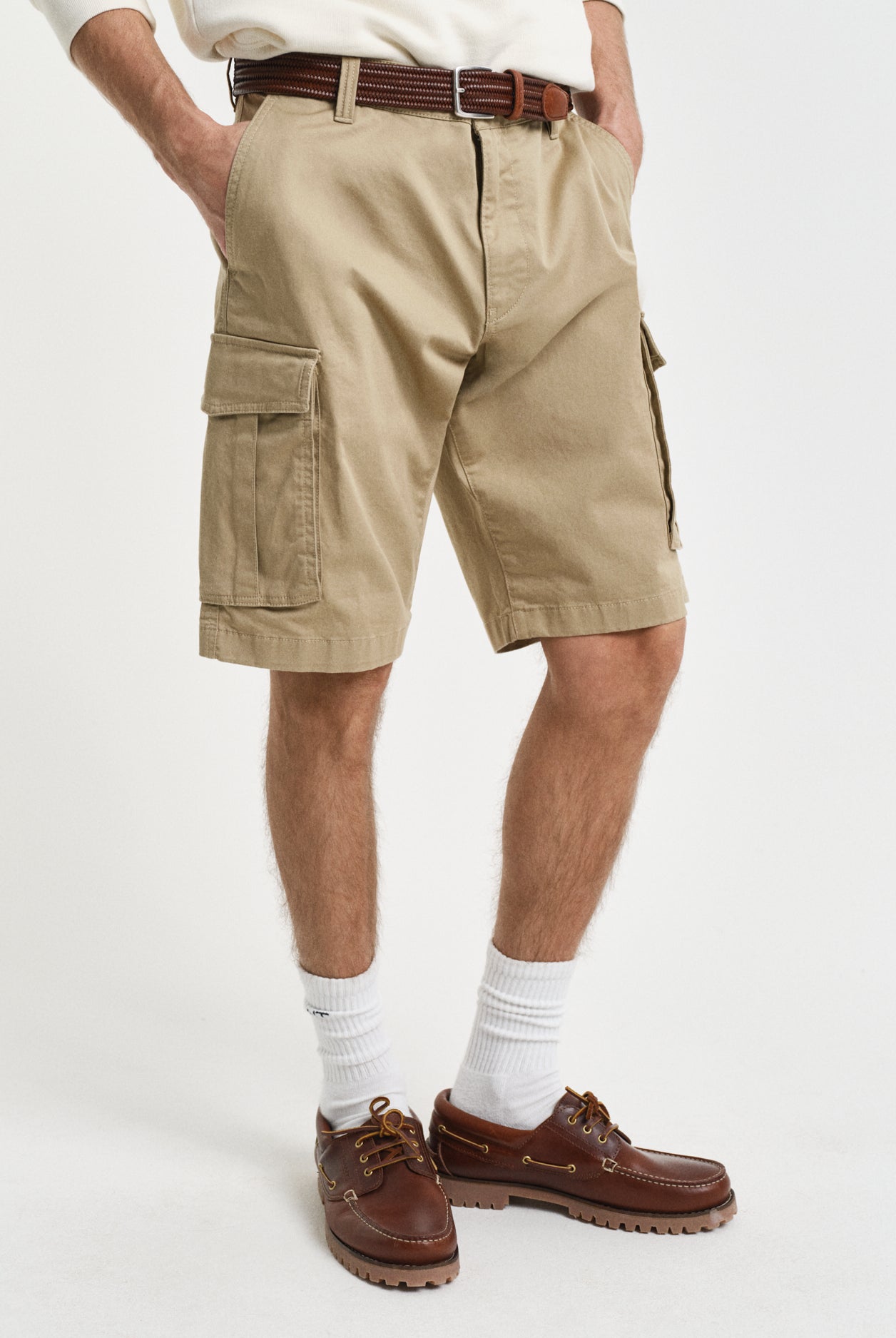 GANT Relaxed Twill Cargo Shorts #Colour_Khaki