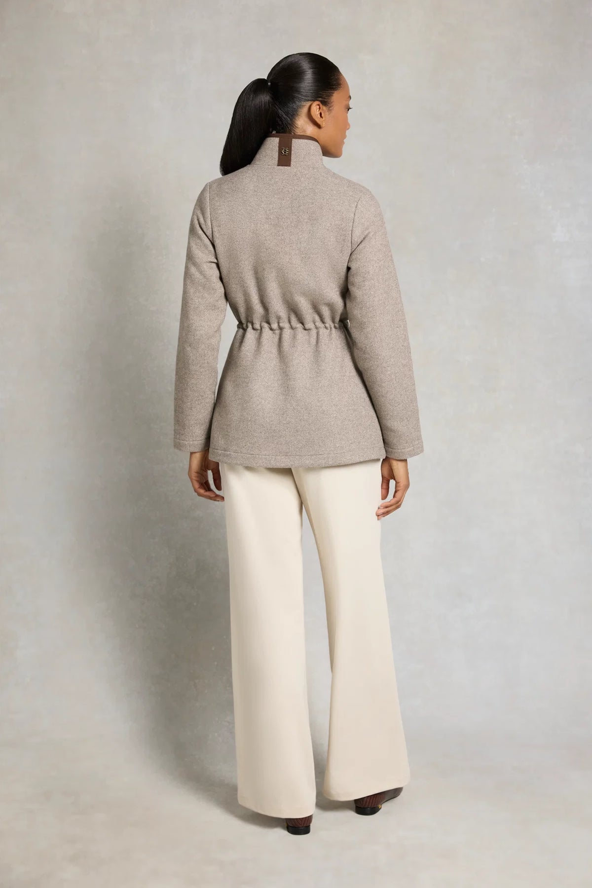 Holland Cooper Hillford Country Jacket #Colour_Sahara Twill