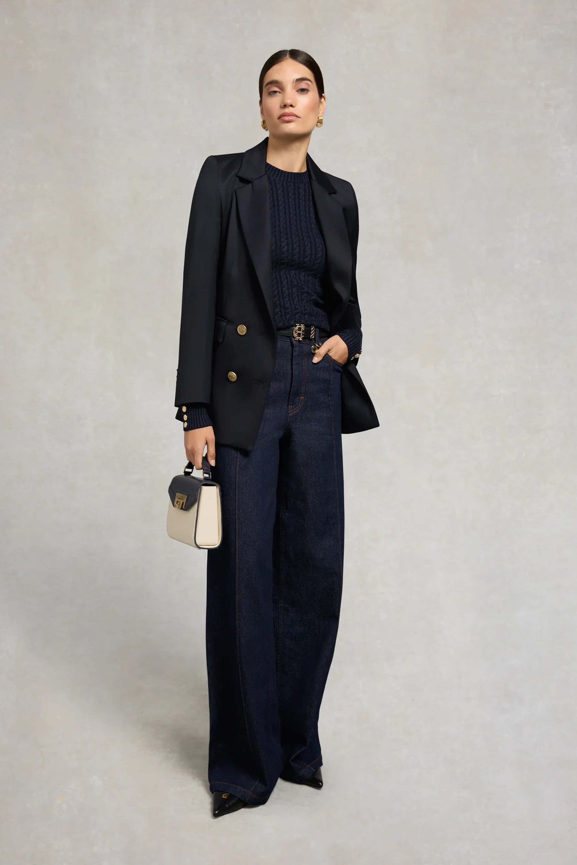 Holland Cooper Seattle Cable Crew Knit #Colour_Ink Navy