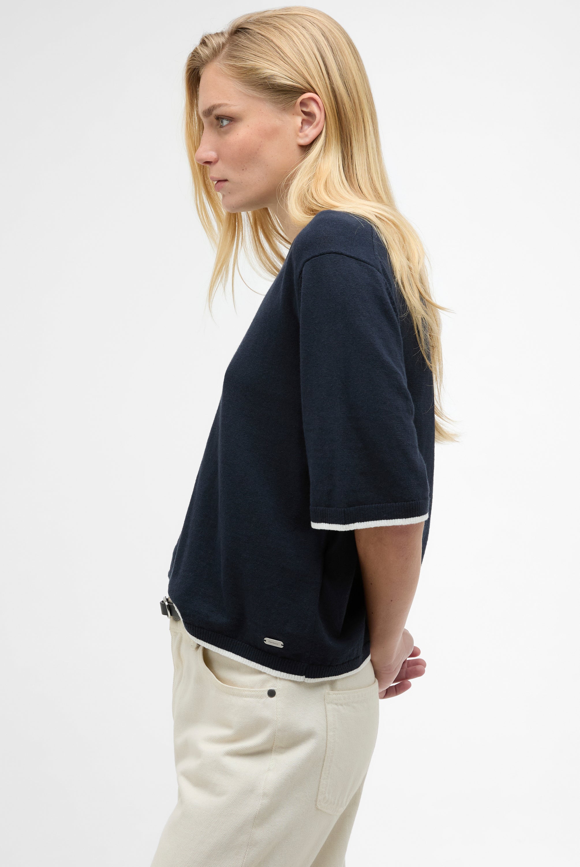 Barbour Dark Navy/Cloud Verona Knitted T-Shirt #Colour_Dark Navy/Cloud