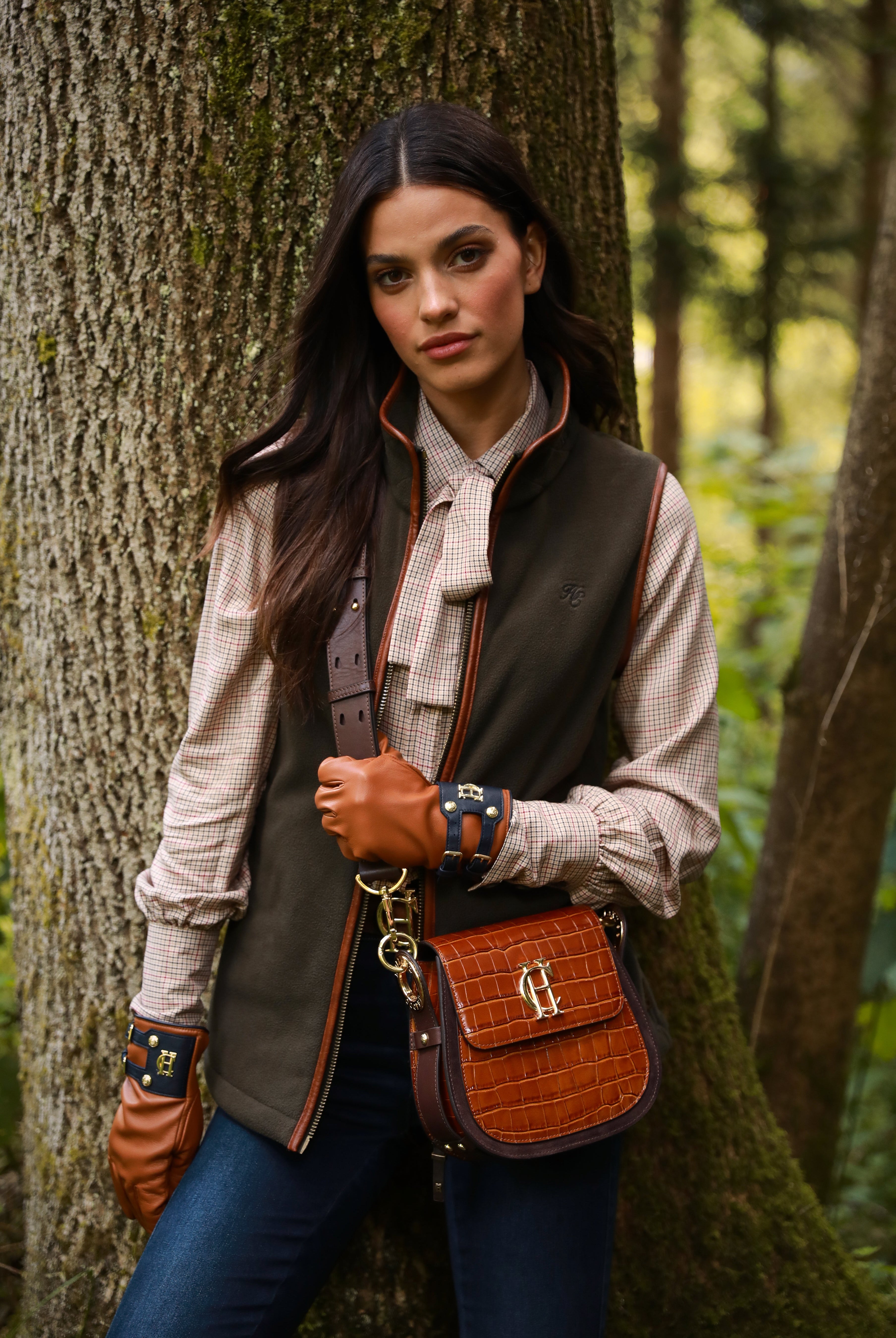 Contrast Leather Gloves - Gallery Image 48