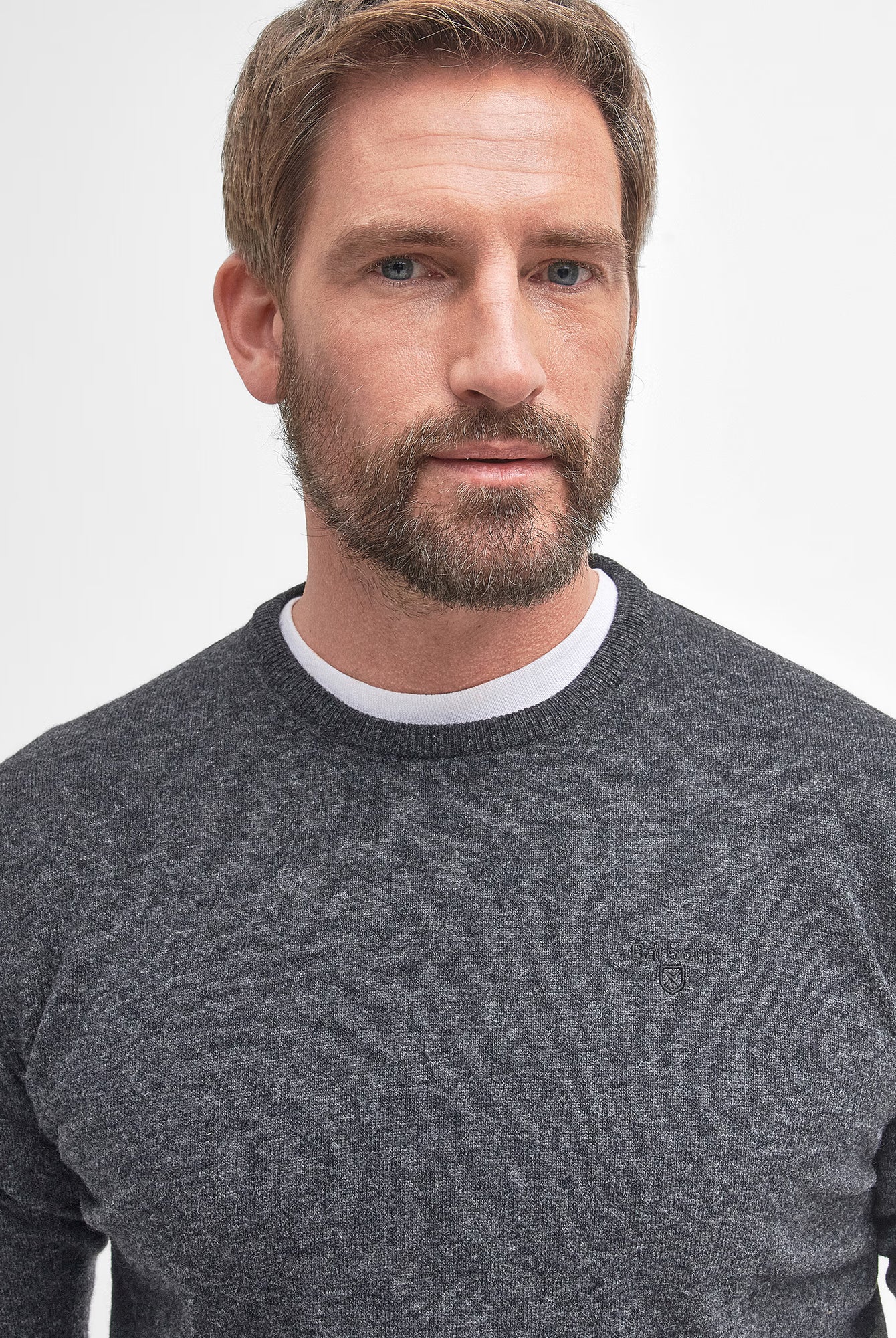Barbour Essential Lambswool Crew Neck #Colour_Charcoal Grey