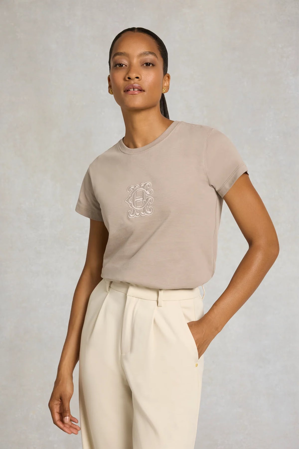 Holland Cooper Ivy League Tee #Colour_Porcini