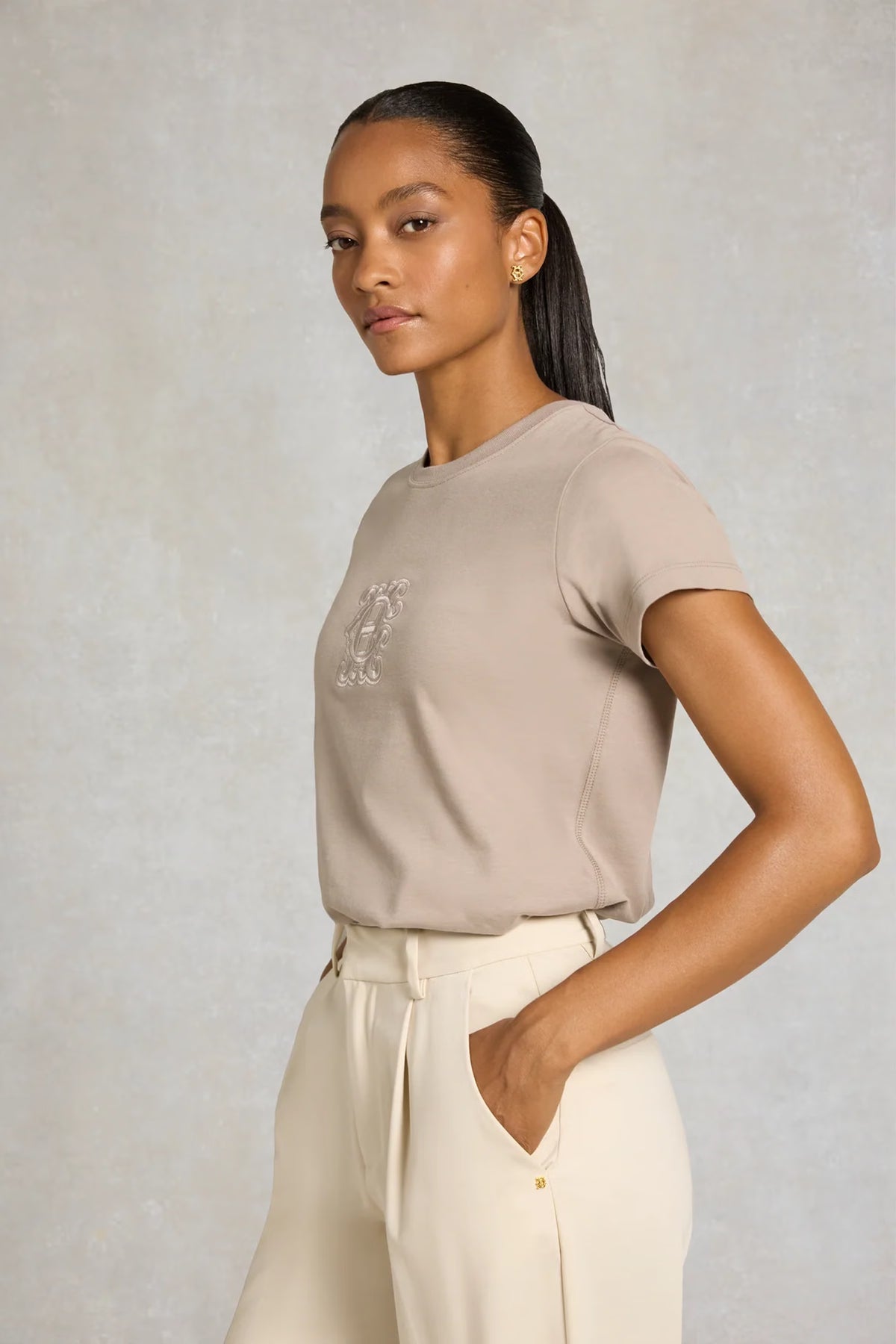 Holland Cooper Ivy League Tee #Colour_Porcini