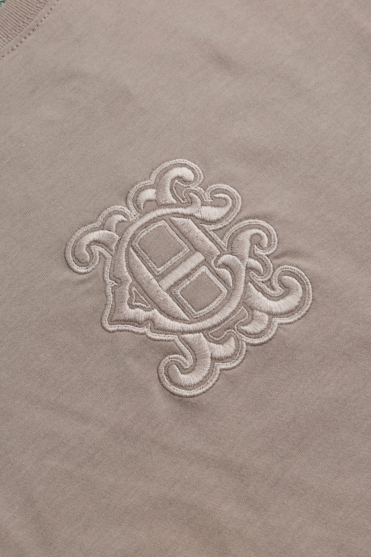 Holland Cooper Ivy League Tee #Colour_Porcini