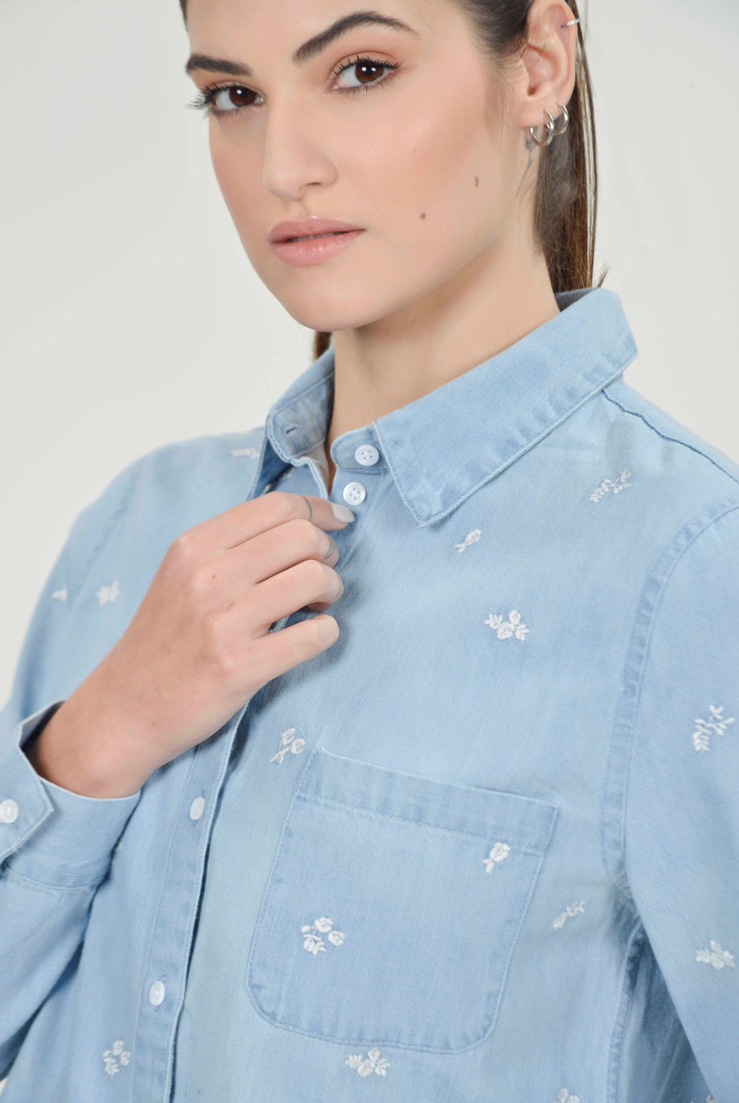 Hartwell Denim Embroidery Robyn #Colour_Denim Embroidery