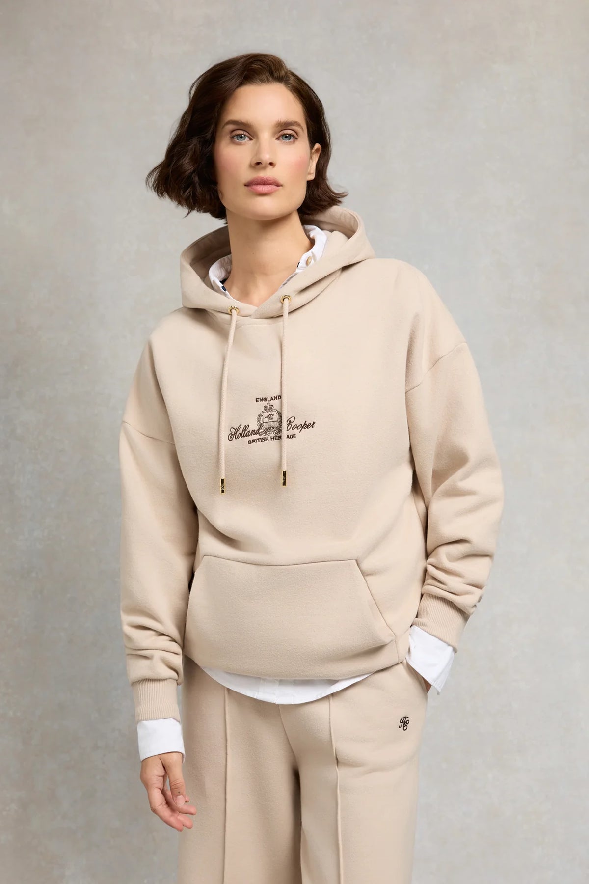 Holland Cooper Relaxed Fit Script Hoodie #Colour_Stone