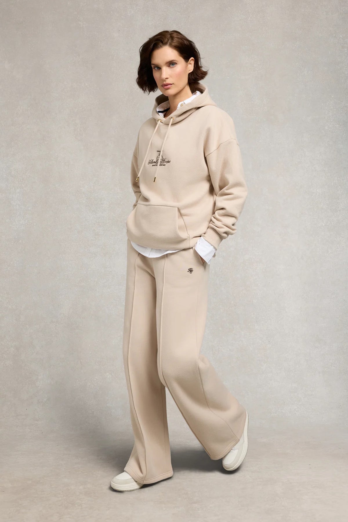 Holland Cooper Relaxed Fit Script Hoodie #Colour_Stone