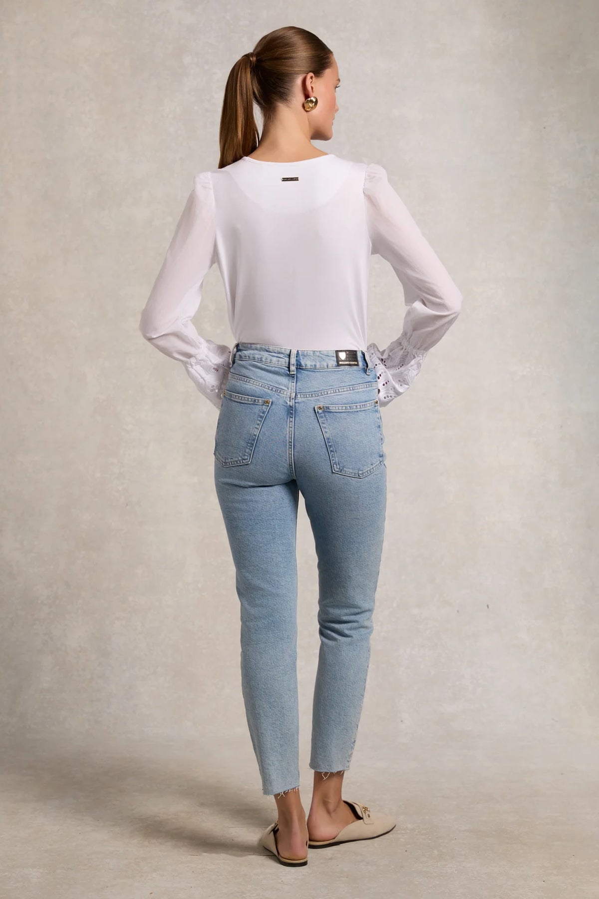 High Rise Slim Jean