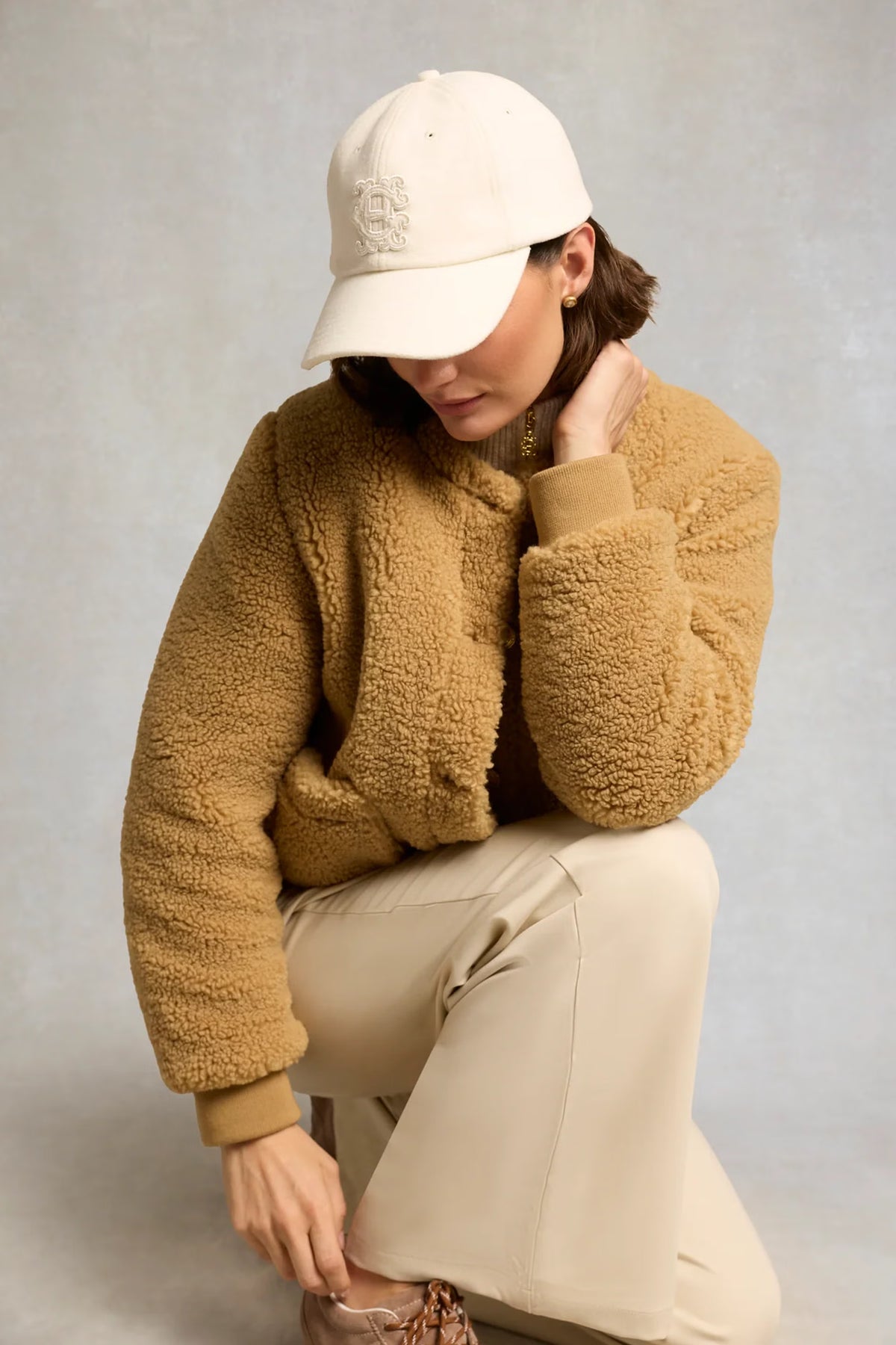 Holland Cooper Wool Heraldic Cap #Colour_Cream
