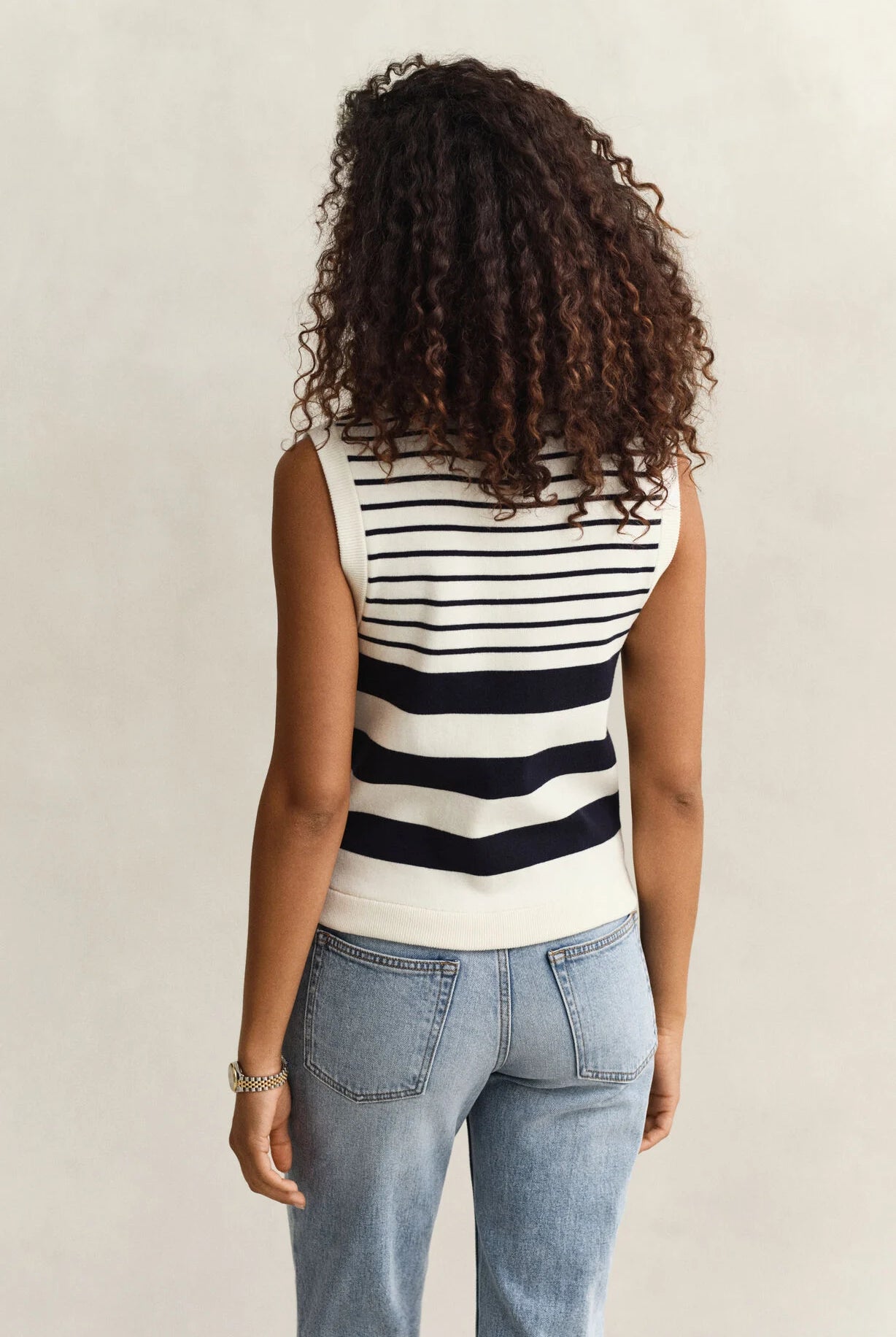 GANT Eggshell Striped Knit Vest #Colour_Eggshell