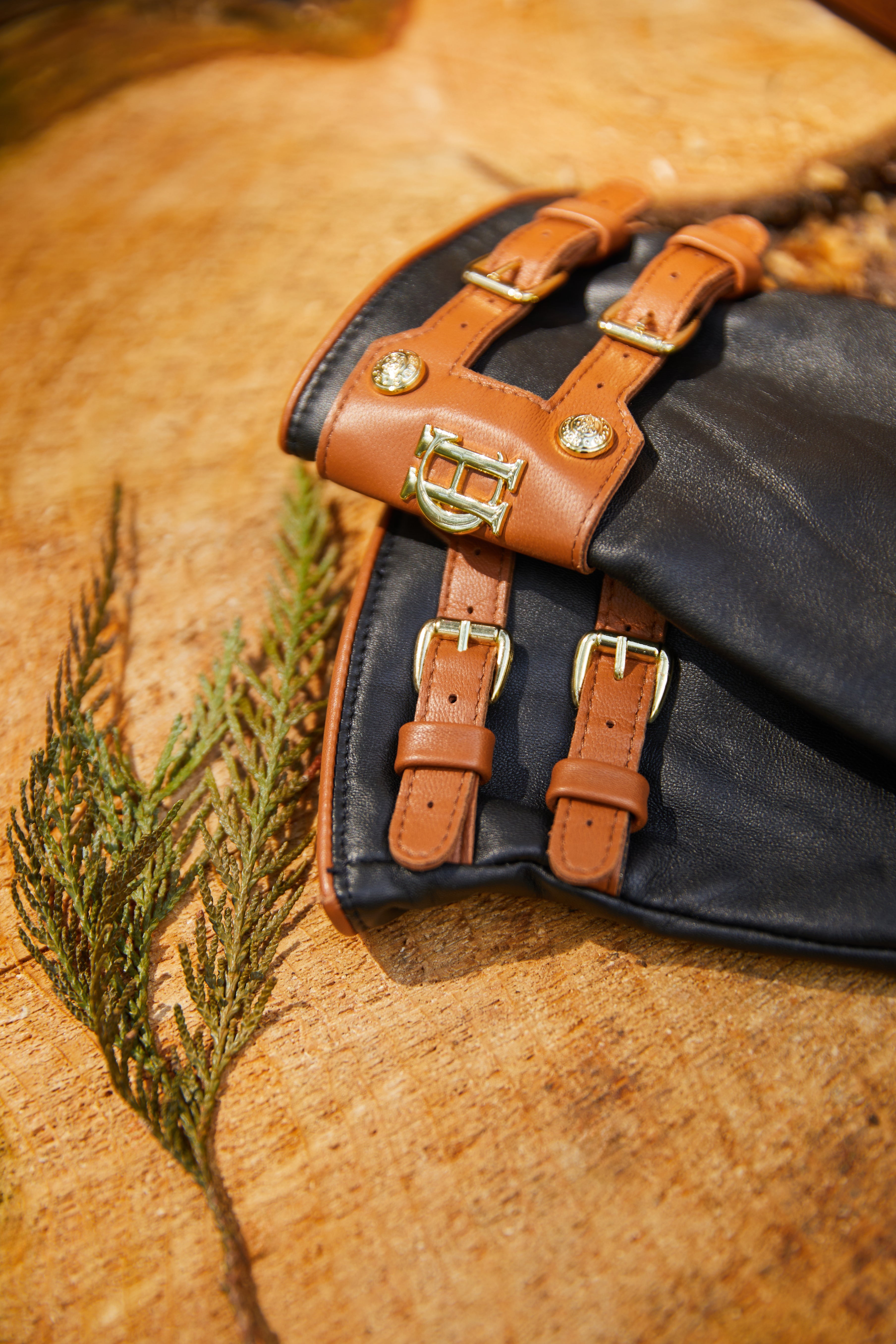 Contrast Leather Gloves - Gallery Image 39