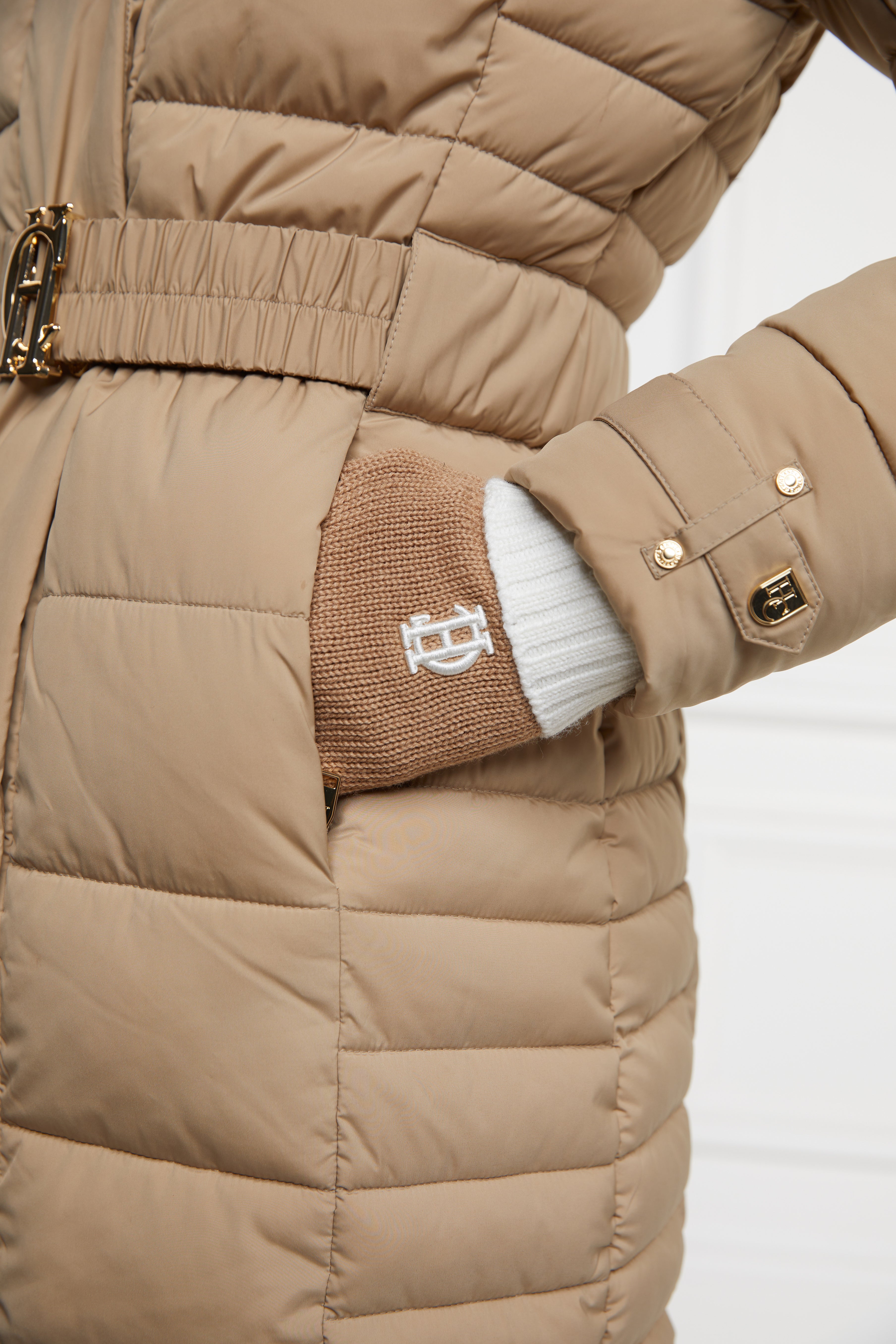 Chelsea Logo Knitted Gloves -   camel cream - View 7