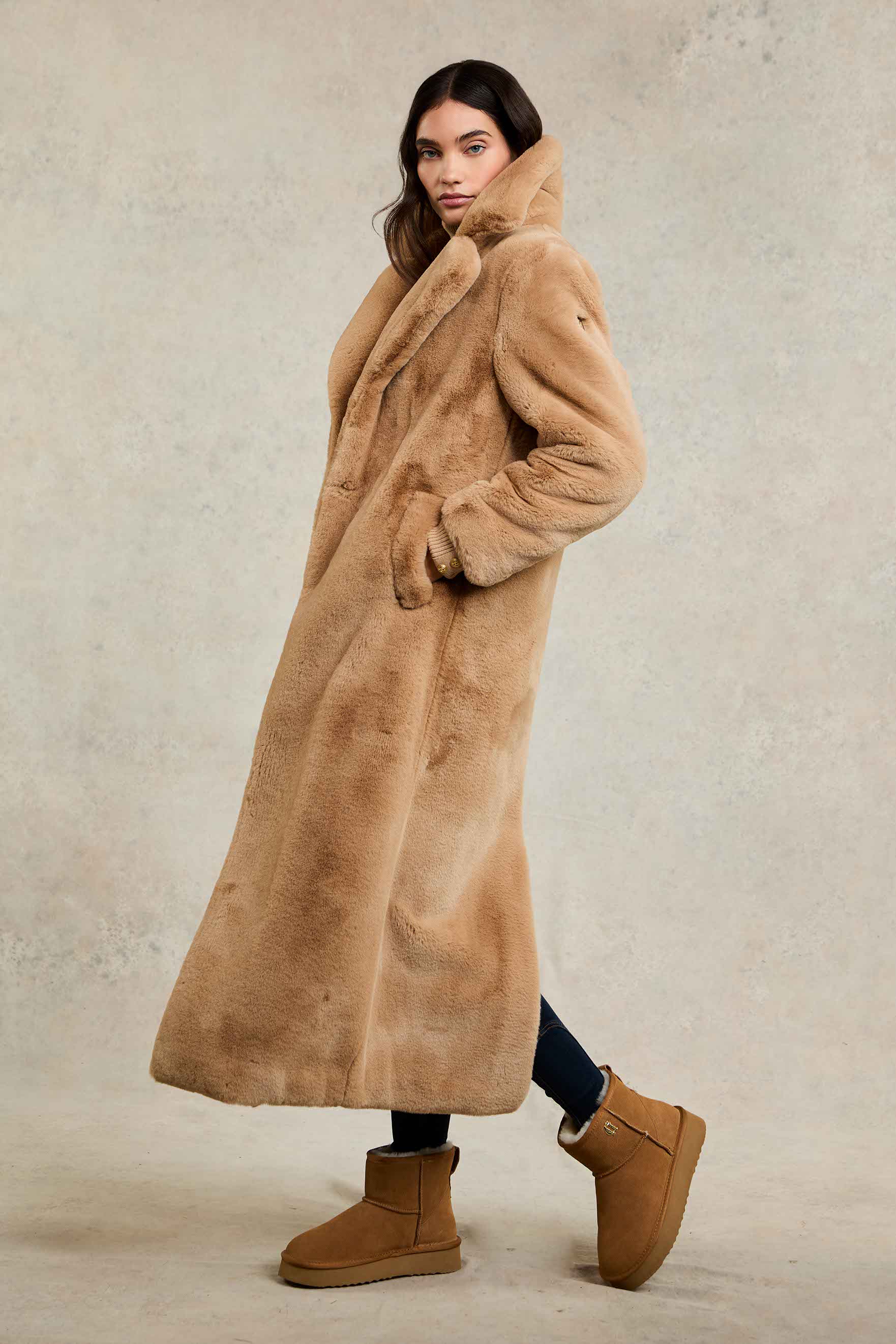 Shearling Platform Boot - Gallery Image 52