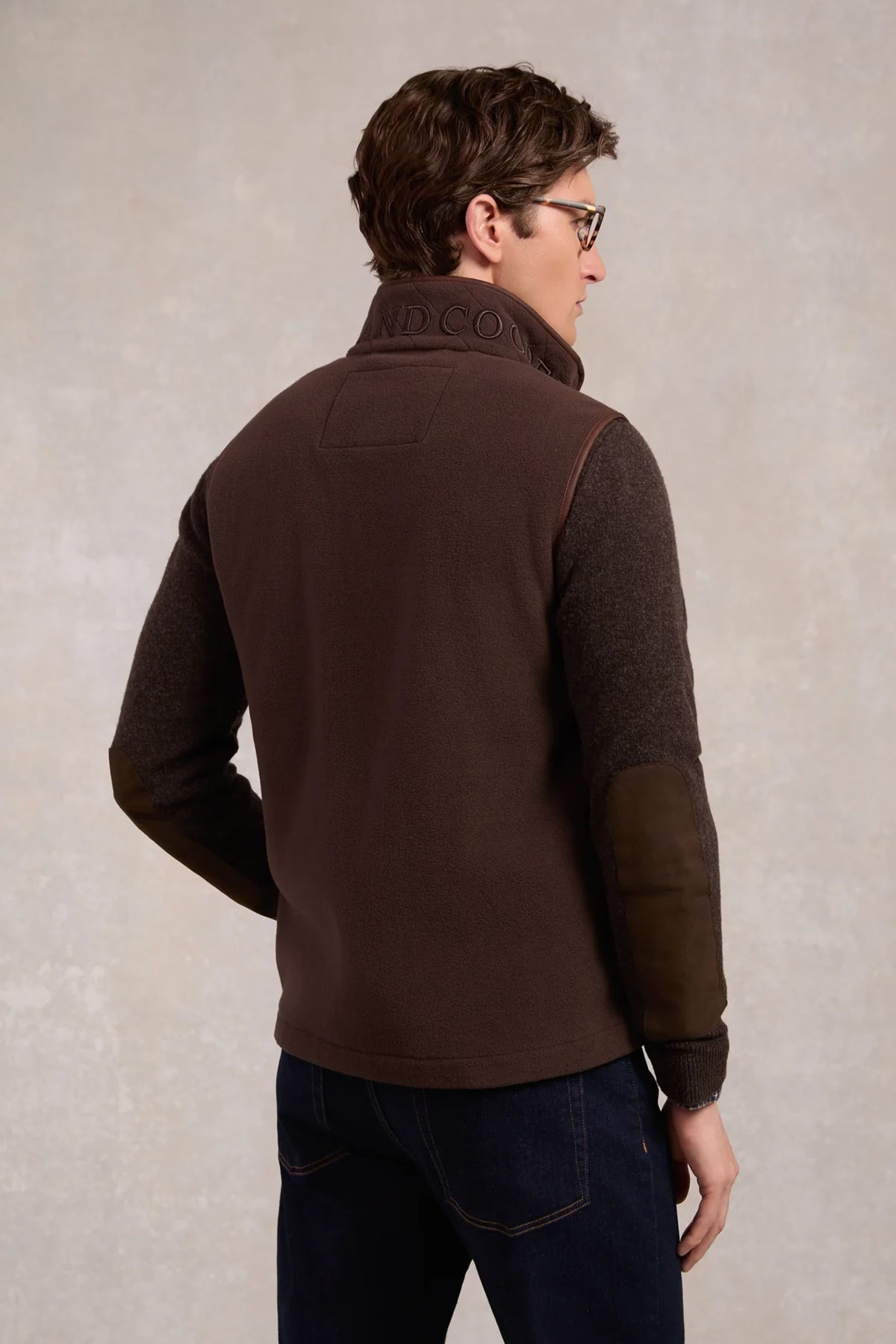 Holland Cooper Men's Country Fleece Gilet #Colour_Chocolate