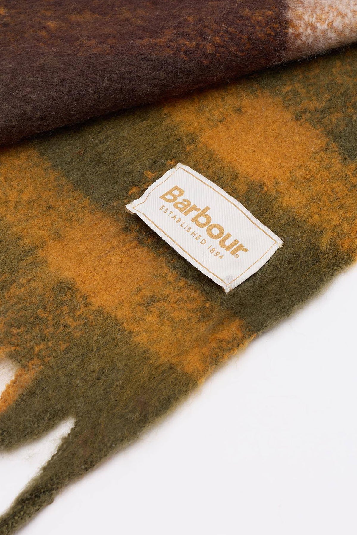 Isla Tartan Boucle Scarf