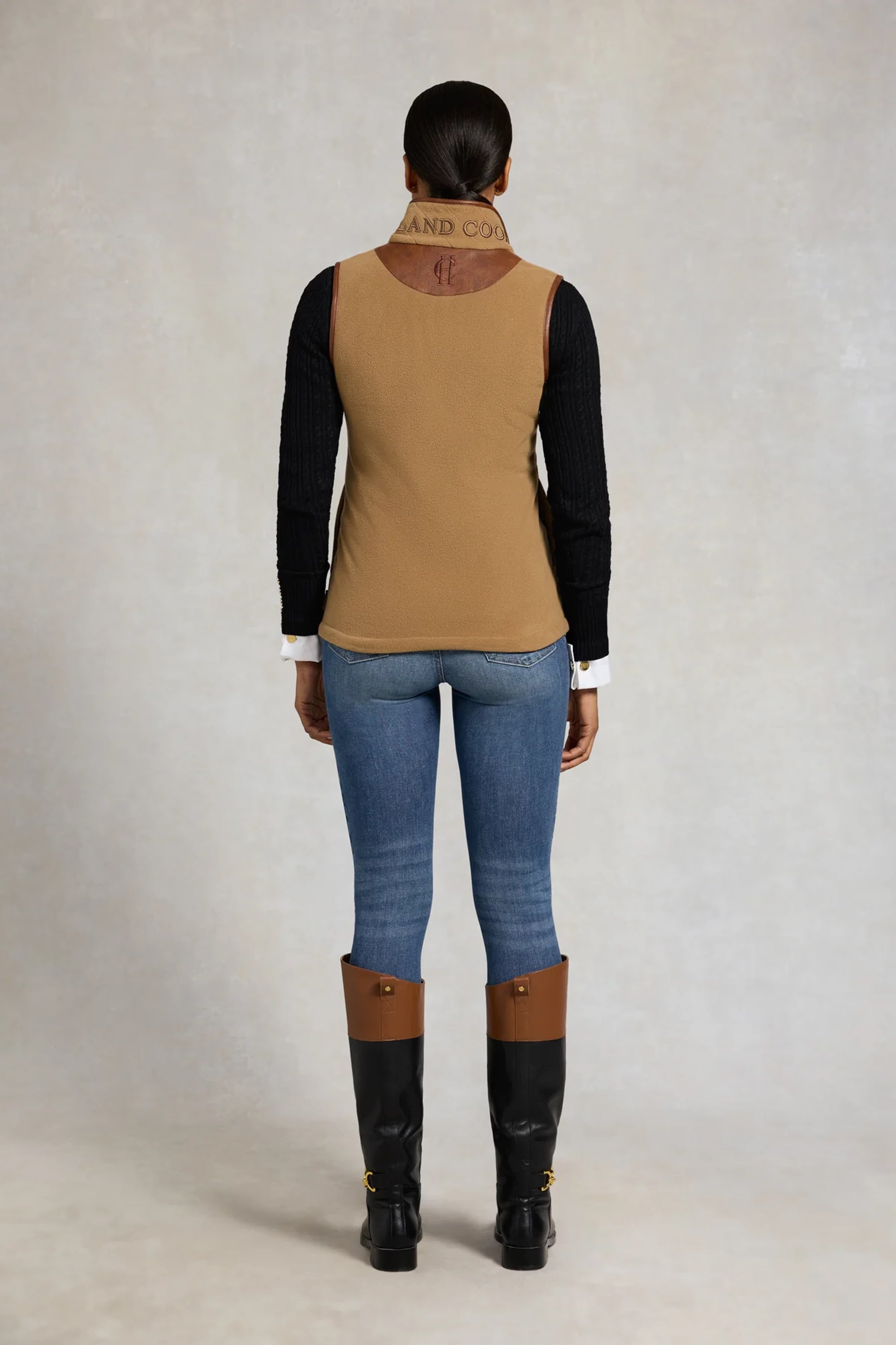 Holland Cooper Country Fleece Gilet #Colour_Coffee