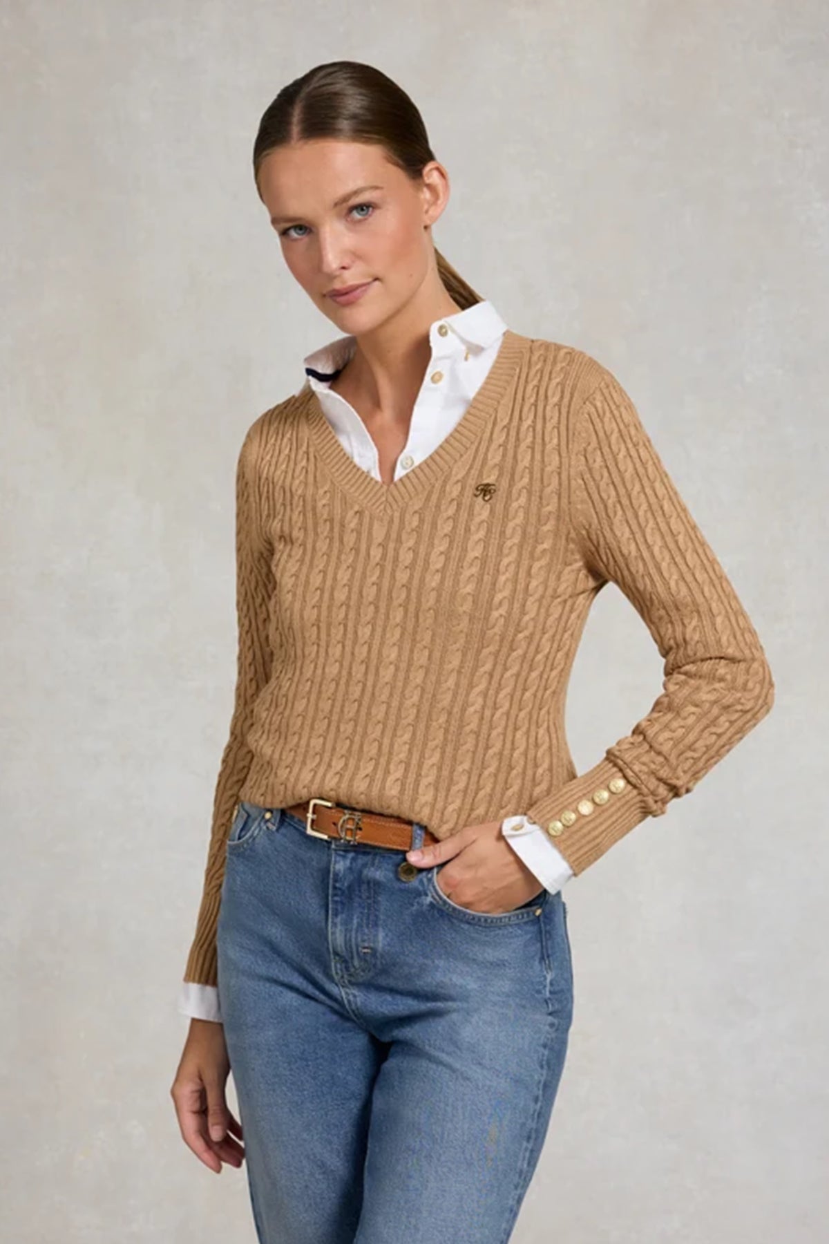 Seattle Cable V-Neck Knit