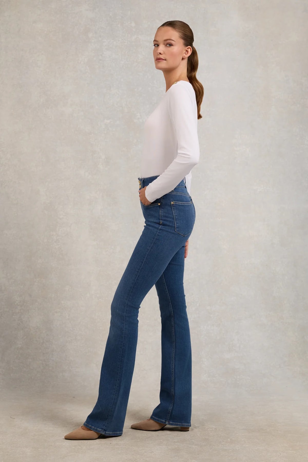 Holland Cooper High Rise Flared Jean #Colour_Denim