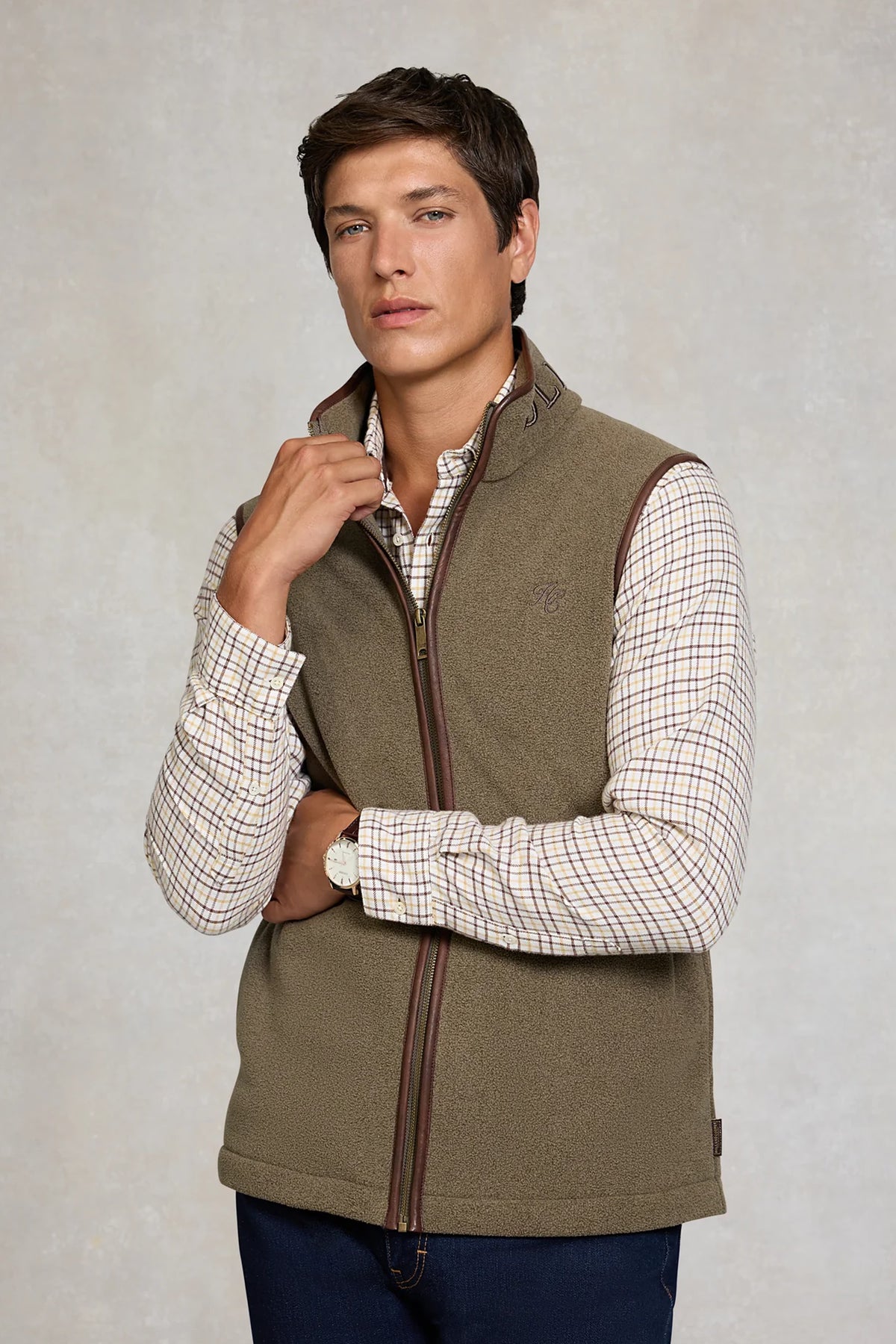 Holland Cooper Men's Country Fleece Gilet #Colour_Dusty Khaki