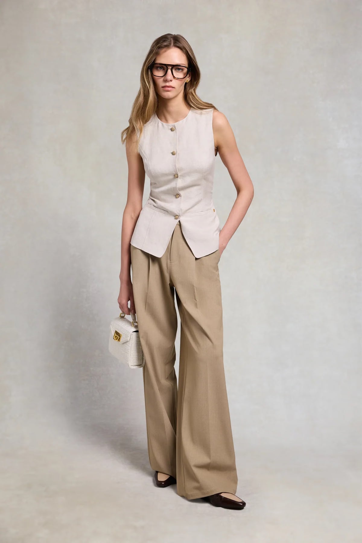 Holland Cooper Pleated Wide Leg Trouser #Colour_Fawn