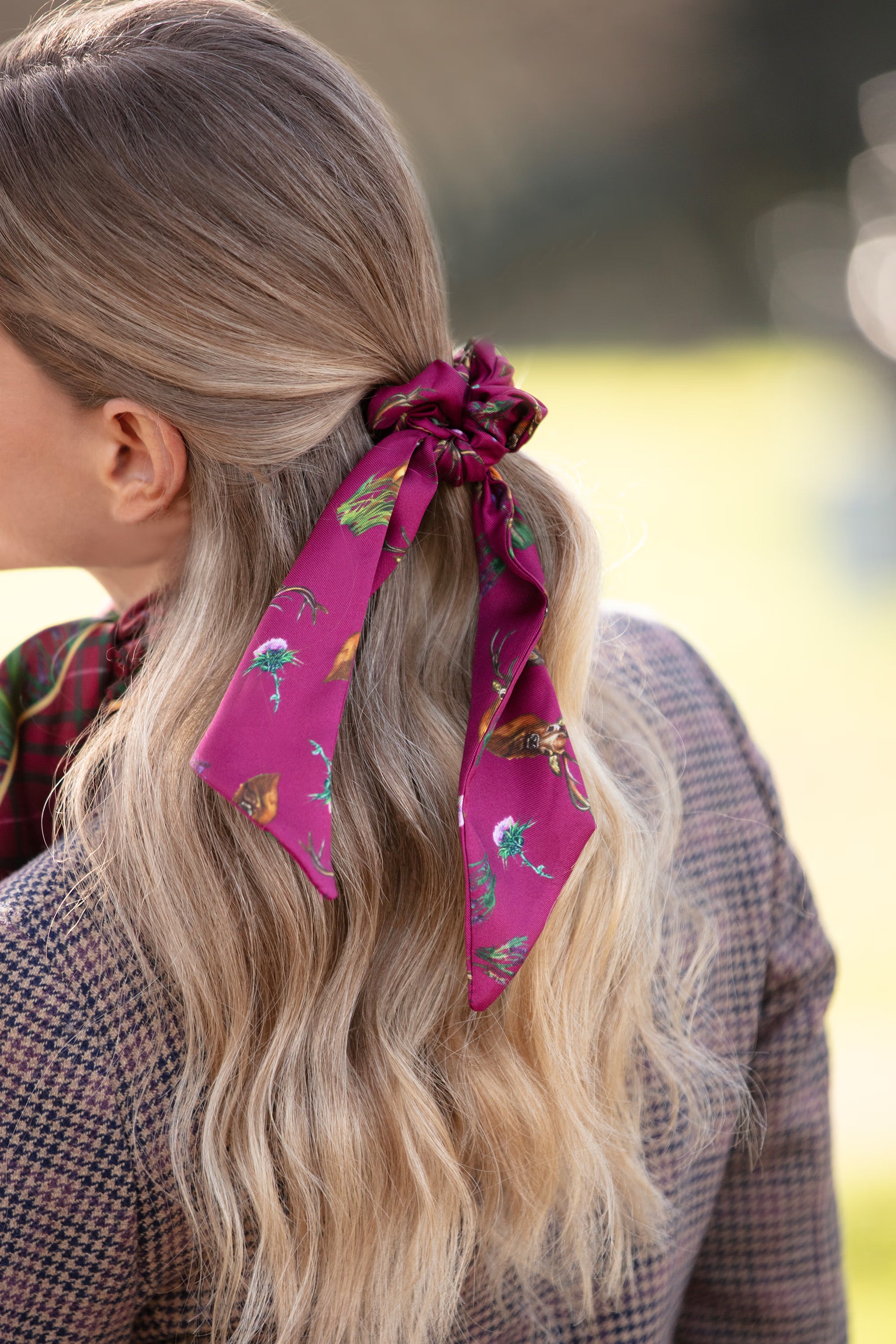 Clare Haggas Caledonia Medium Scrunchie #Colour_Holly Berry
