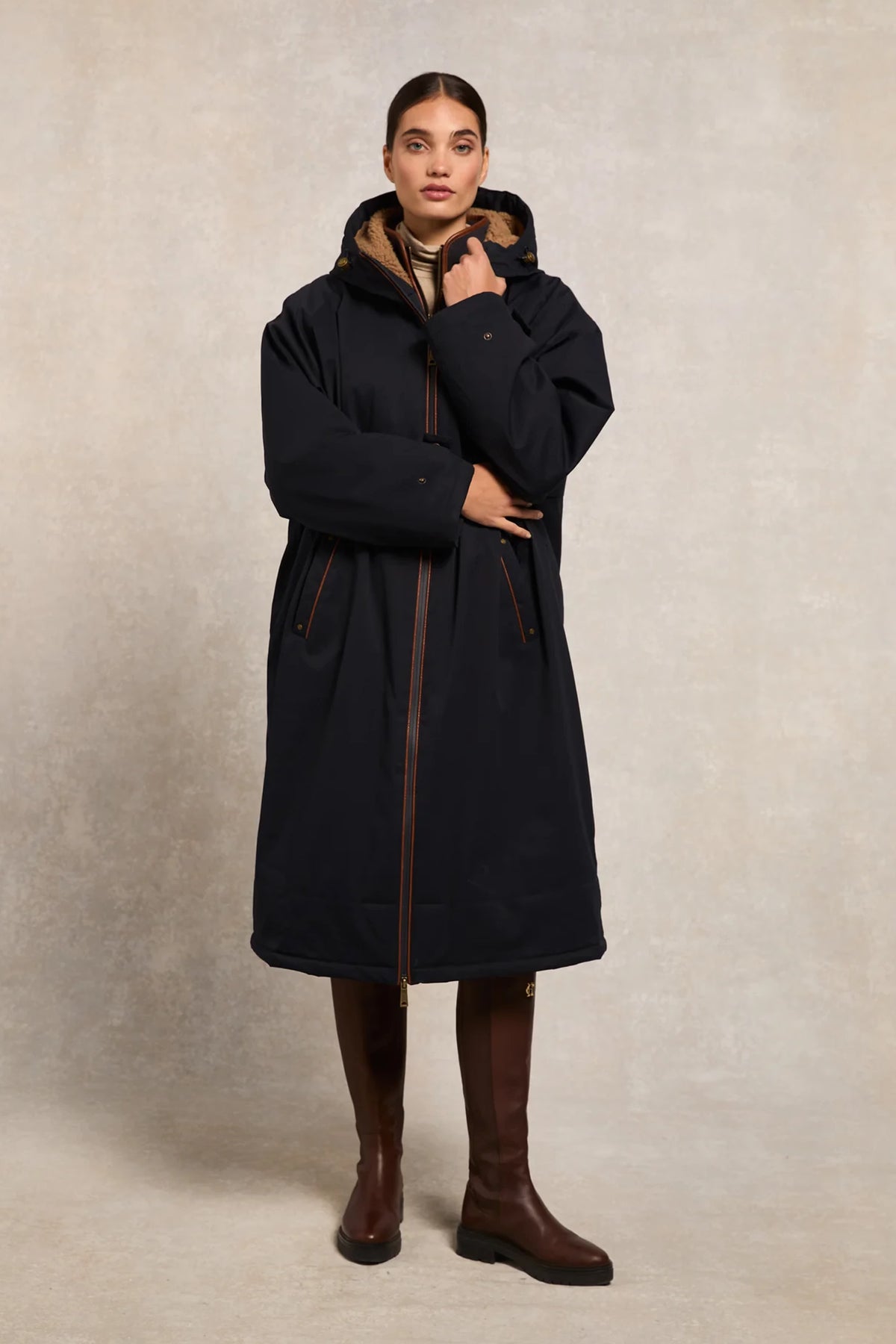 Holland Cooper One-Size Waterproof Coat #Colour_Ink Navy