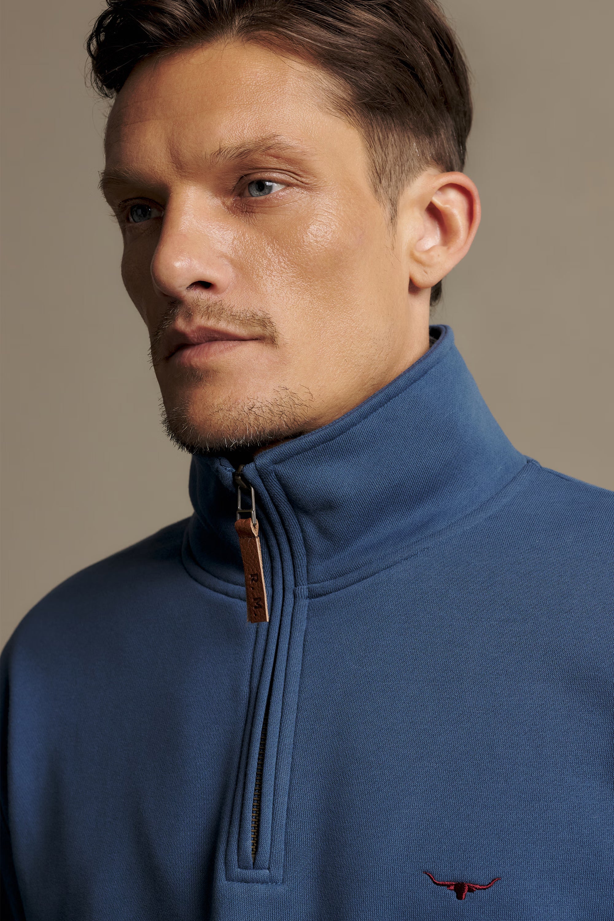 R.M. Williams Mulyungarie 1/4 Zip Sweatshirt #Colour_Mid Blue