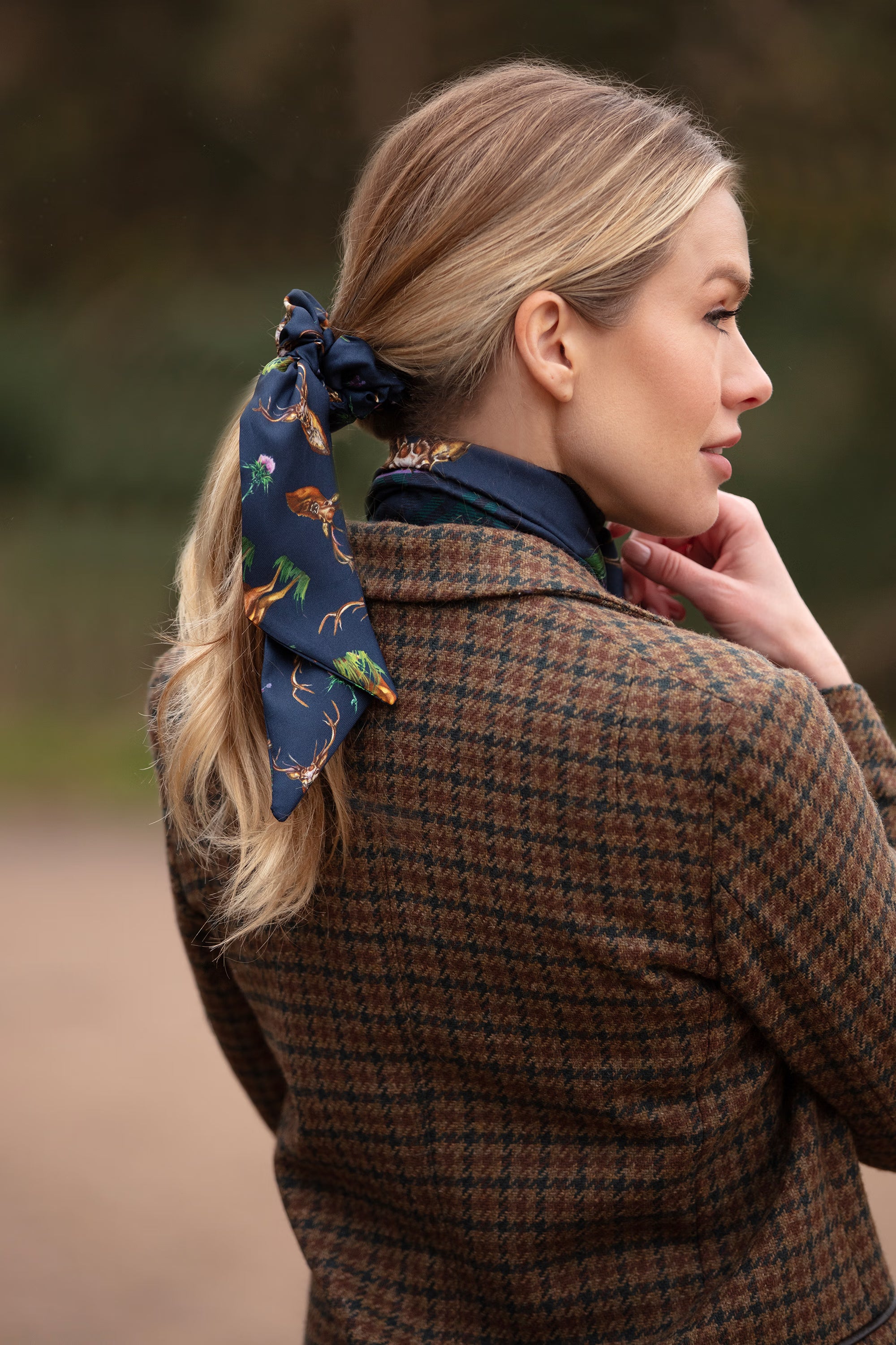 Clare Haggas Caledonia Medium Scrunchie #Colour_Navy