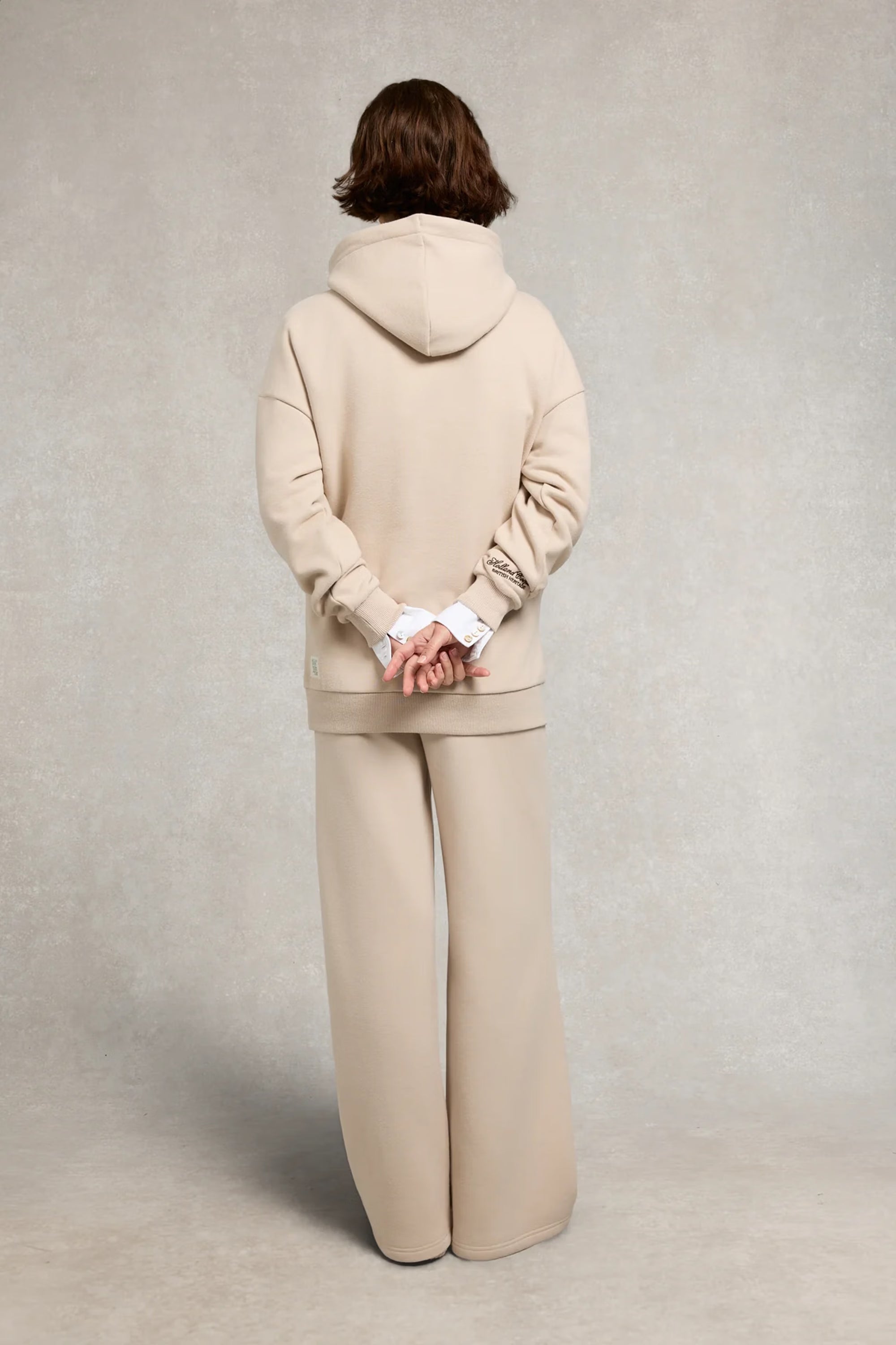Holland Cooper Relaxed Fit Script Hoodie #Colour_Stone