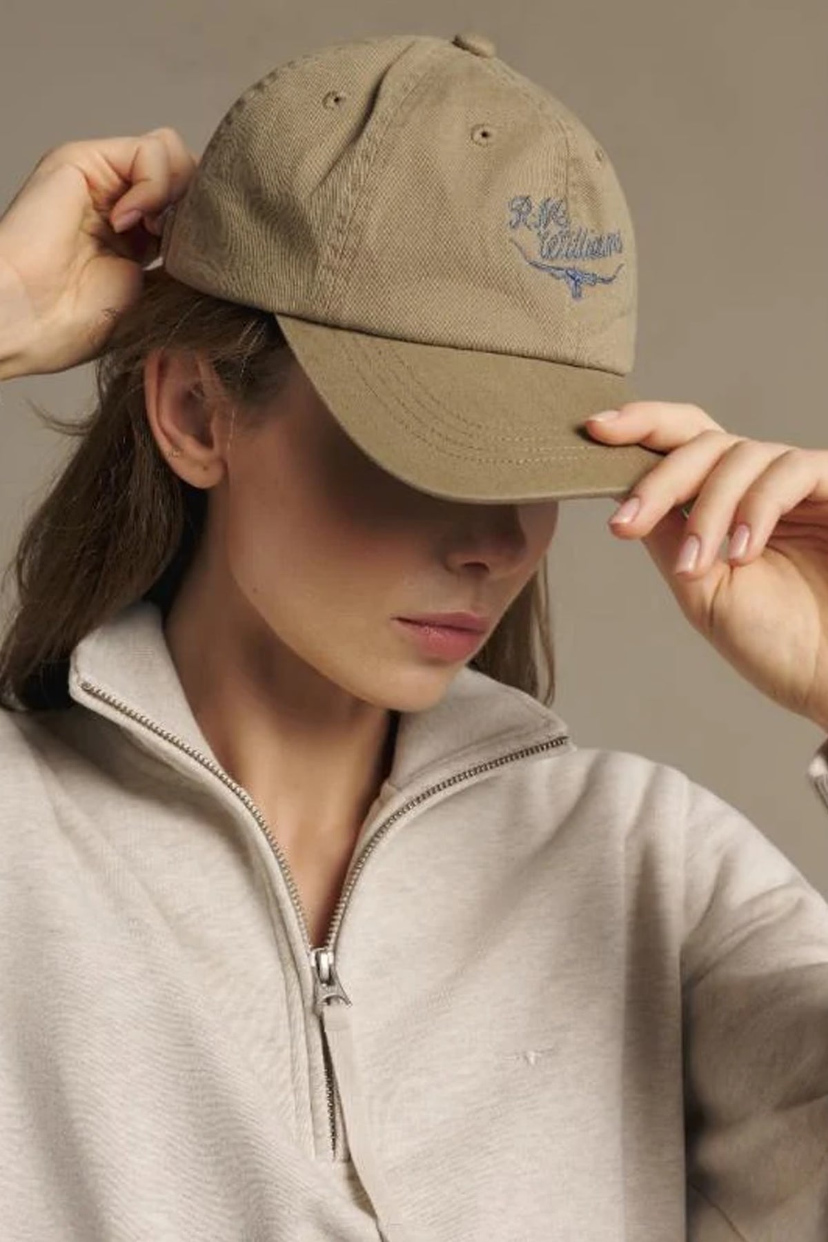 Script Longhorn Cap