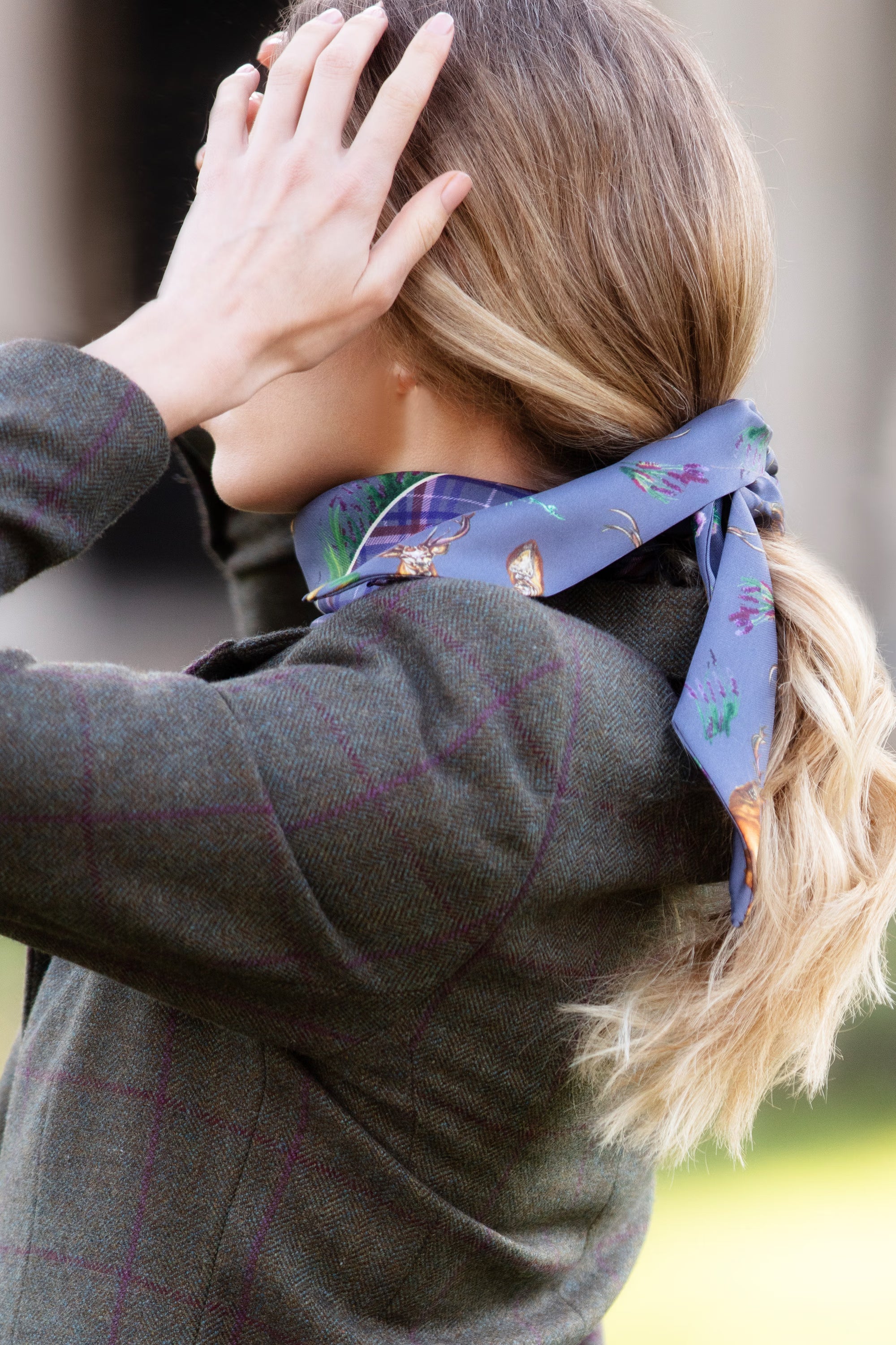 Clare Haggas Caledonia Medium Scrunchie #Colour_Soft Amethyst