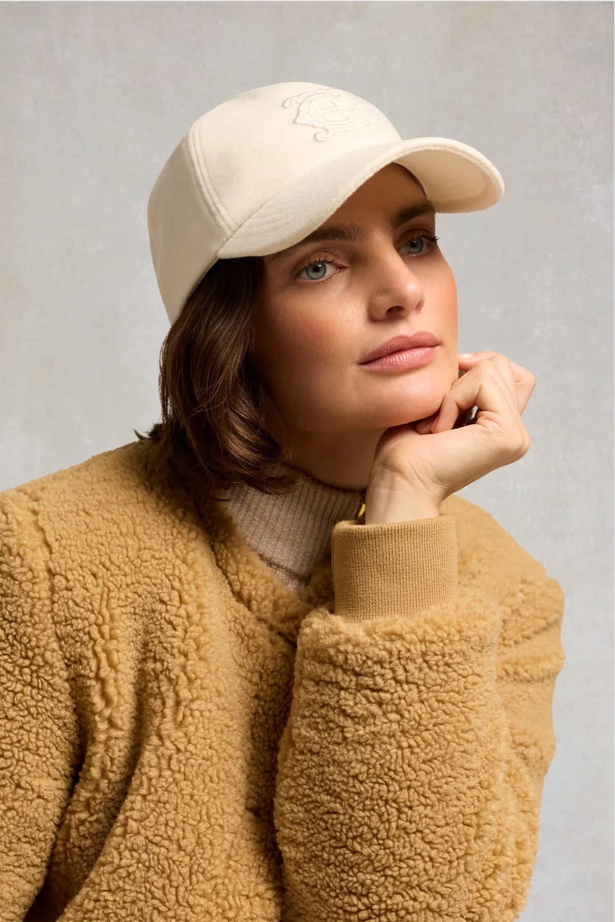 Holland Cooper Wool Heraldic Cap #Colour_Cream