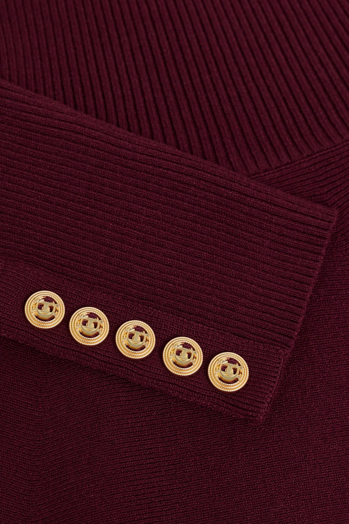 Holland Cooper Spencer Knitted Fit & Flare Dress #Colour_Burgundy