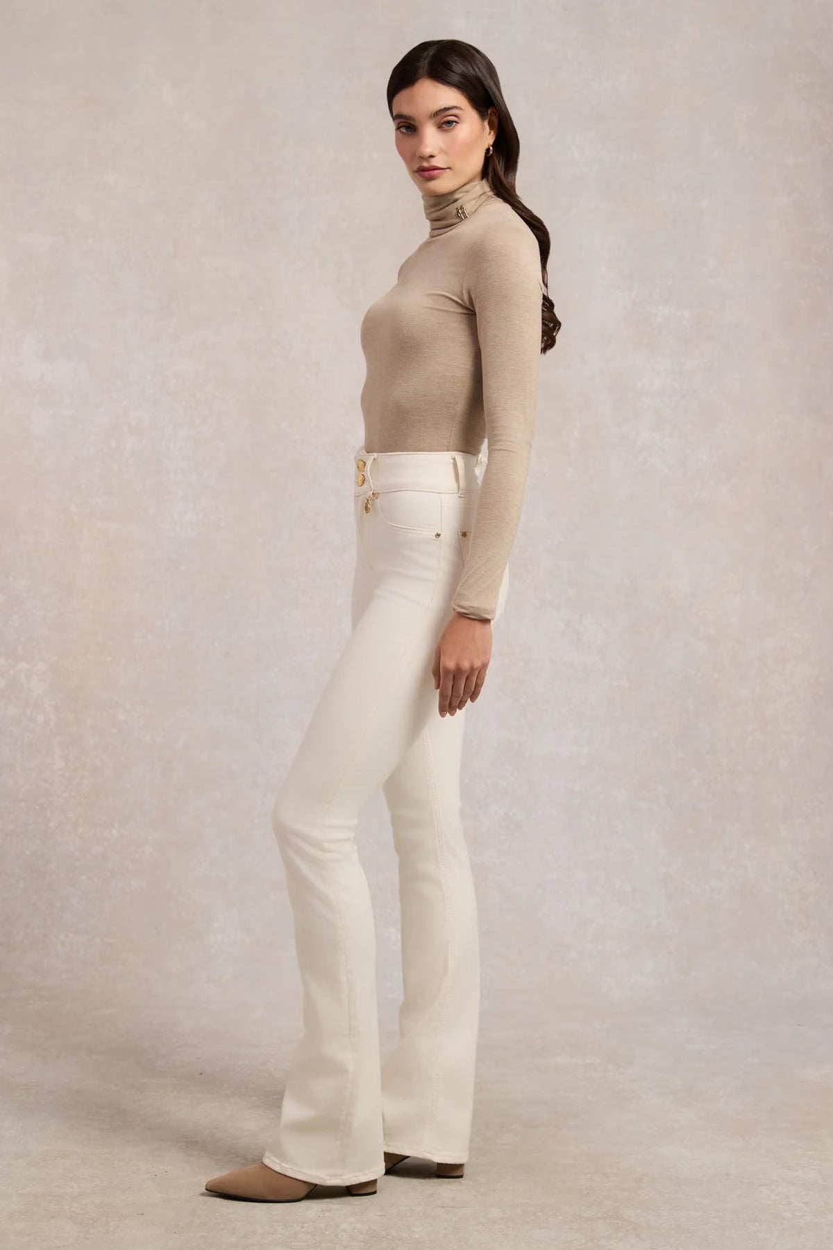 Holland Cooper High Rise Flared Jean #Colour_Oatmeal