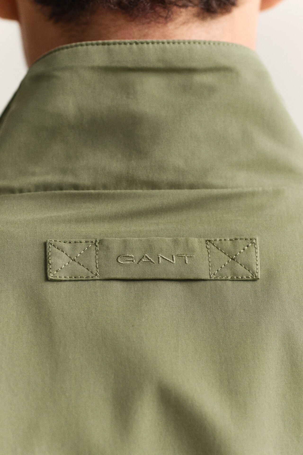 GANT Lightweight Hampshire Jacket #Colour_Dry Herb Green