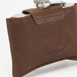 Barbour- 4oz -Hinged- Hipflask-Ruffords-Country-Lifestyle.05