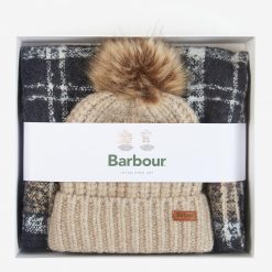 barbour- saltburn- beanie- &- tartan- scarf-Gift- Set - Rosewood - Ruffords - Country - Lifestyle.03