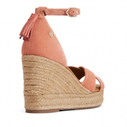 Fairfax-and-favor-Valencia-Wedge-Melon-Ruffords-Country-Lifestyle.3