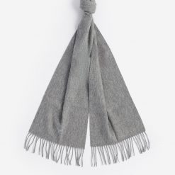 barbour-Plain-Lambswool-Scarf-light-grey-ruffords-country-lifestyle2