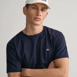 ruffords_country_lifestyle_gant_Regular_Fit_Shield_T_Shirt_evening_blue3